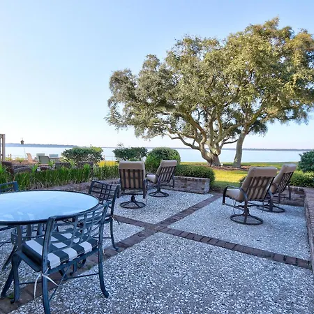 Schooner Court 704 Villa